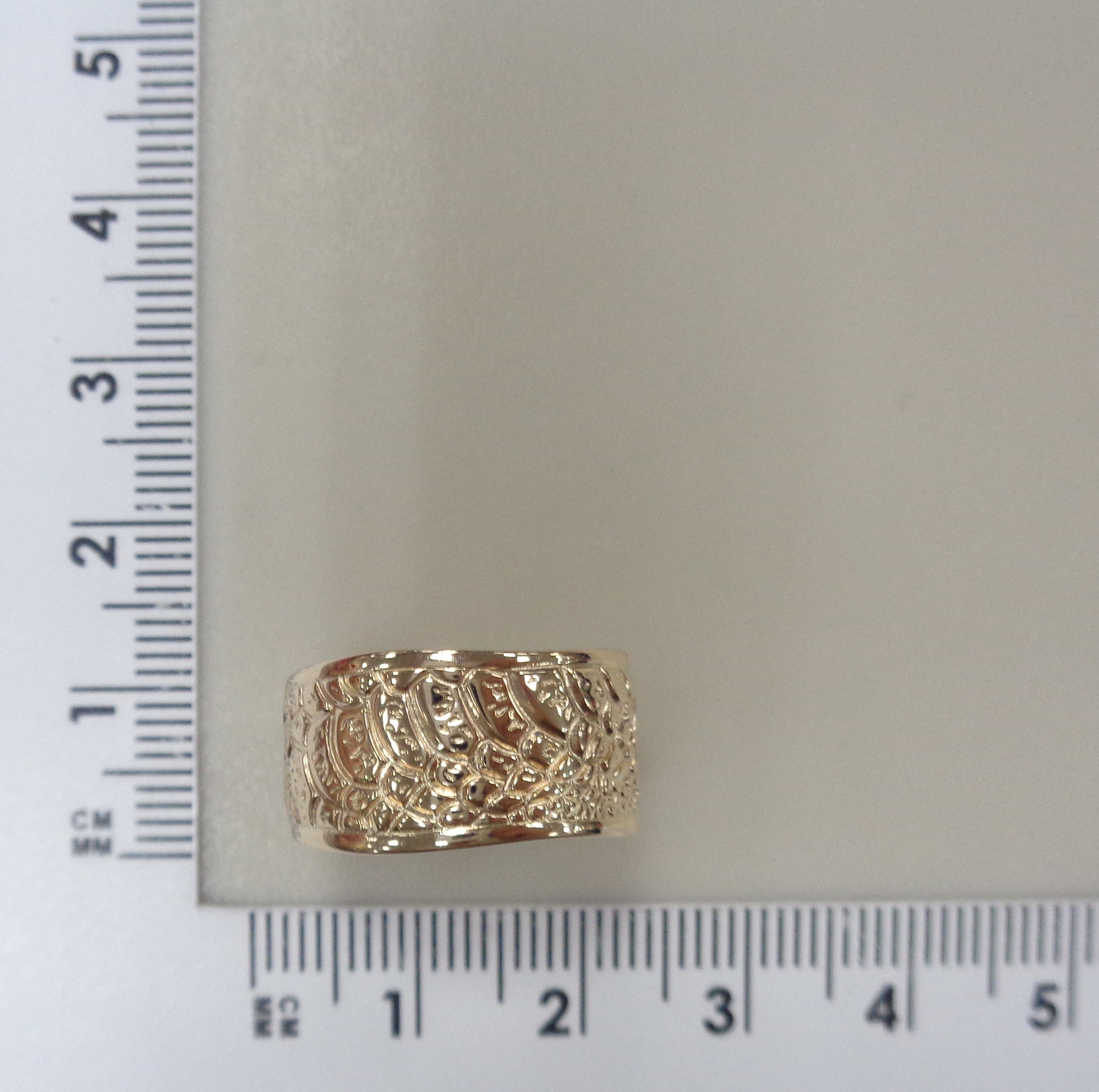 Кольцо из золота